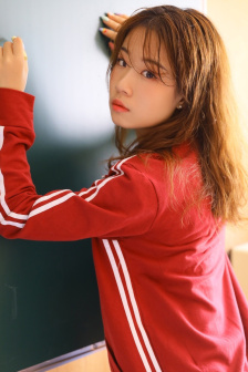 被全班轮奸